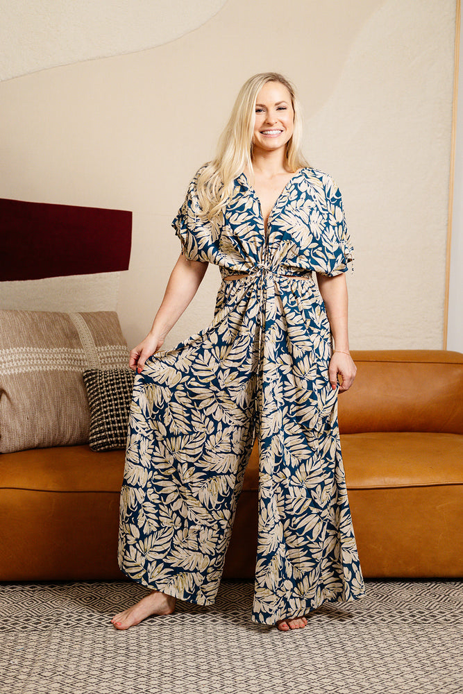
                
                    Load image into Gallery viewer, Navy Floral Jumpsuit
                
            